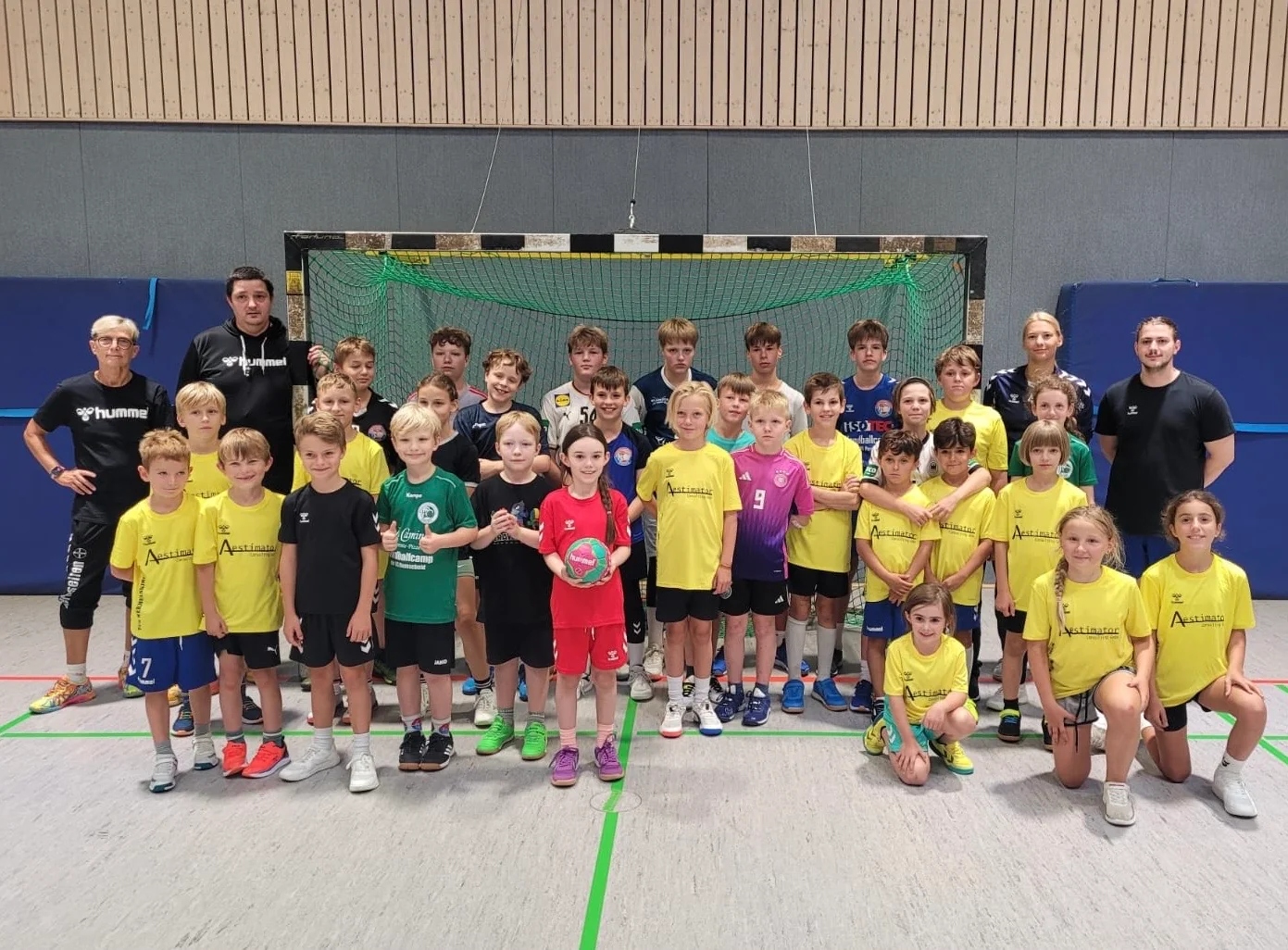 Riesenfreude beim Handball-Feriencamp!